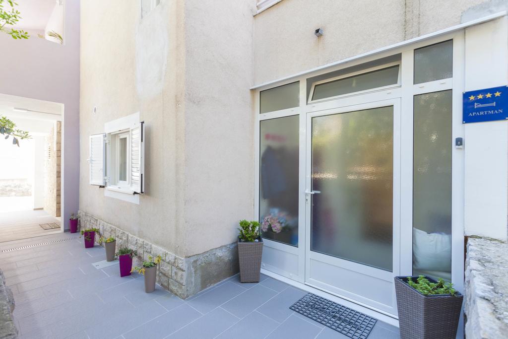 Marina Apartma